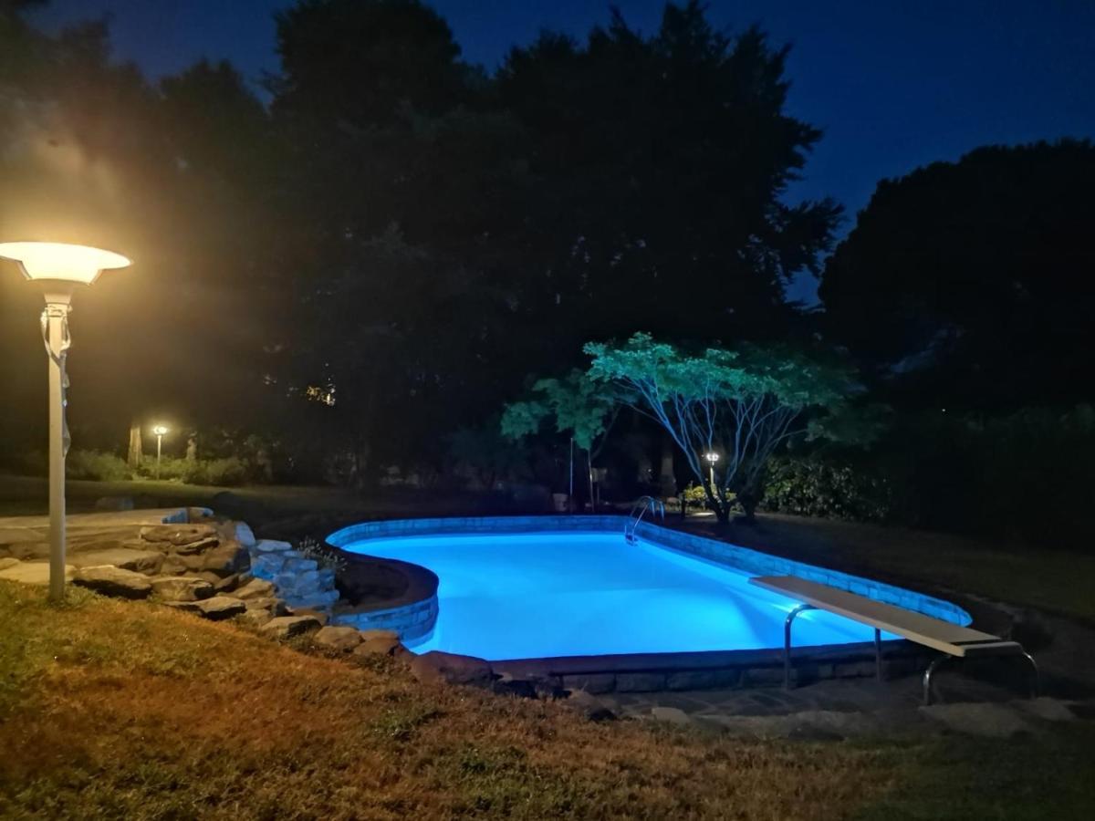Villa Alice Леза Экстерьер фото
